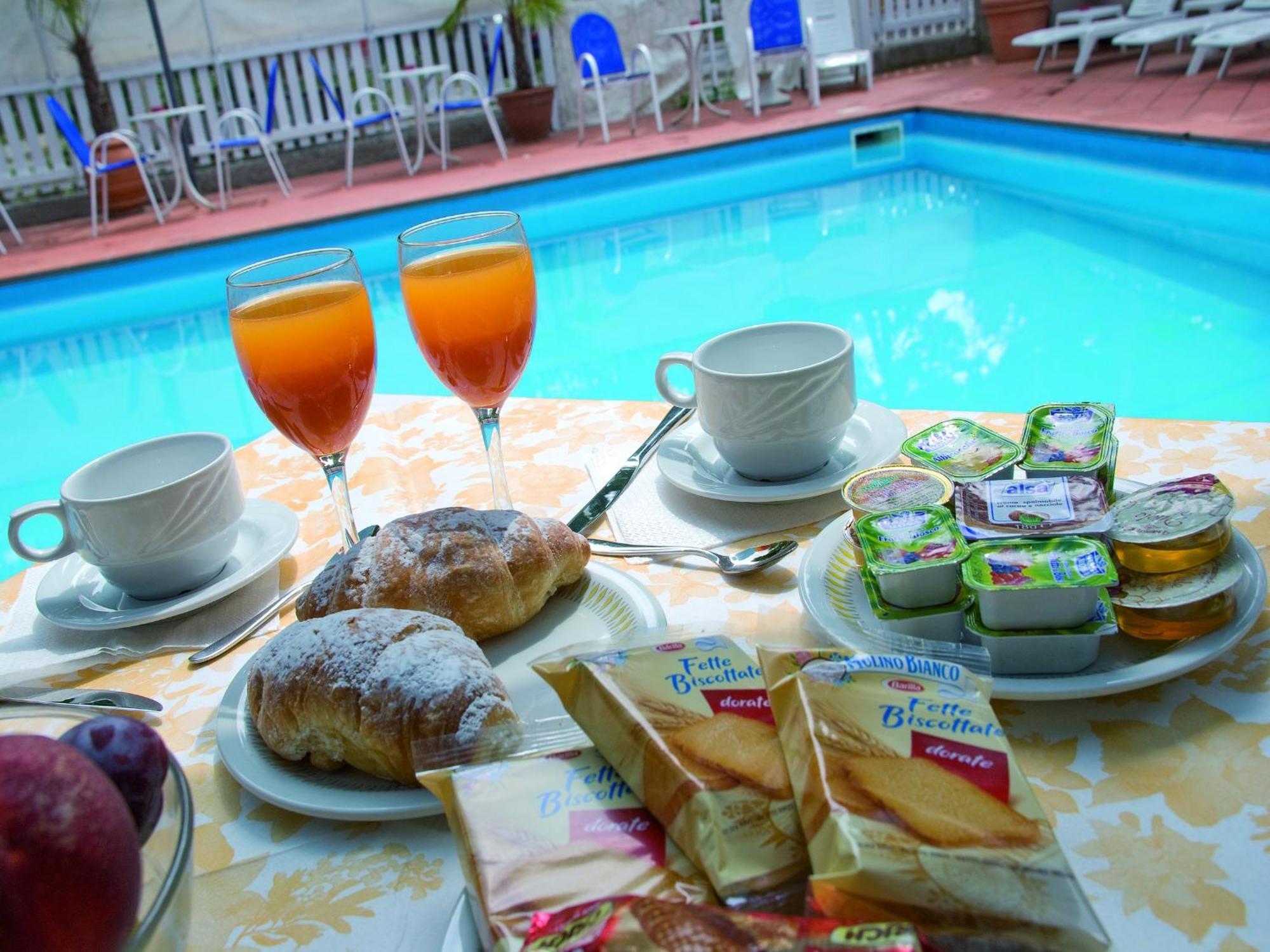 Hotel Solaria Marina Romea Dış mekan fotoğraf