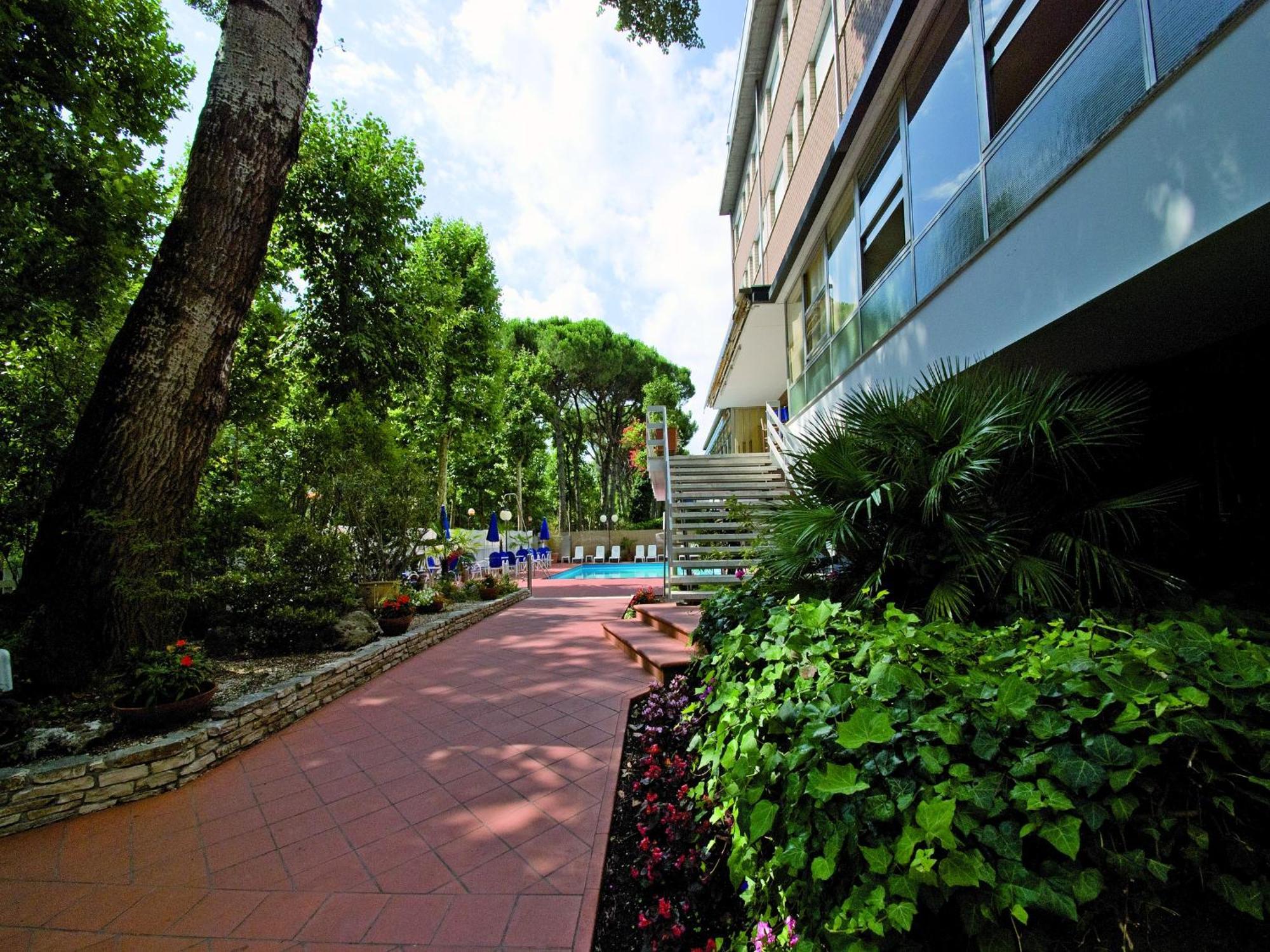 Hotel Solaria Marina Romea Dış mekan fotoğraf